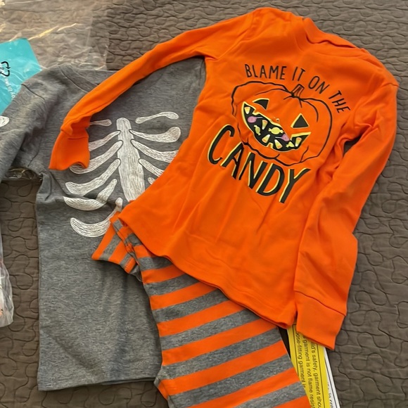 PJ place Halloween pajamas 3T and 5T - Picture 3 of 3
